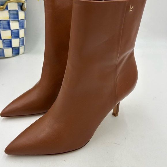 Women’s Larroude Kate mini ankle boots size 7.5 made in Brazil. - Picture 2 of 9